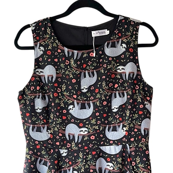 LA SOUL NWOT SLEEVELESS FIT & FLARE SMILING SLOTH DRESS LINED | SIZE: SMALL - Picture 2 of 11